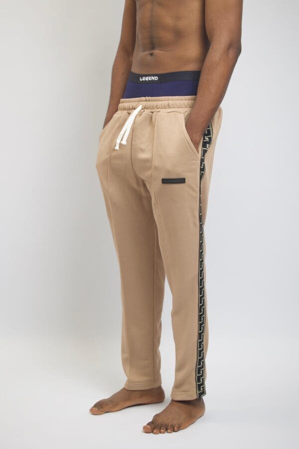 signature tape sweat pant (carton brown) - Image 3