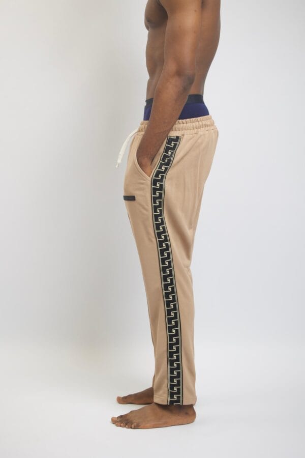 signature tape sweat pant (carton brown) - Image 4